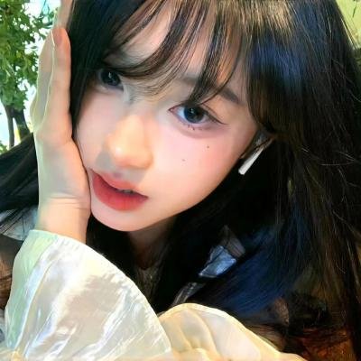 姹紫嫣红碧绿波